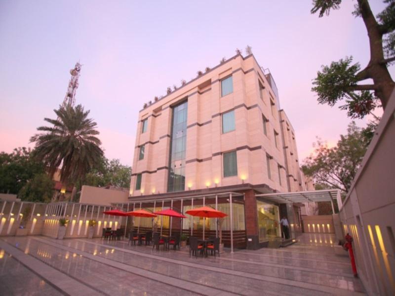 Emblem Hotel Sector 14 Gurgaon Exterior foto