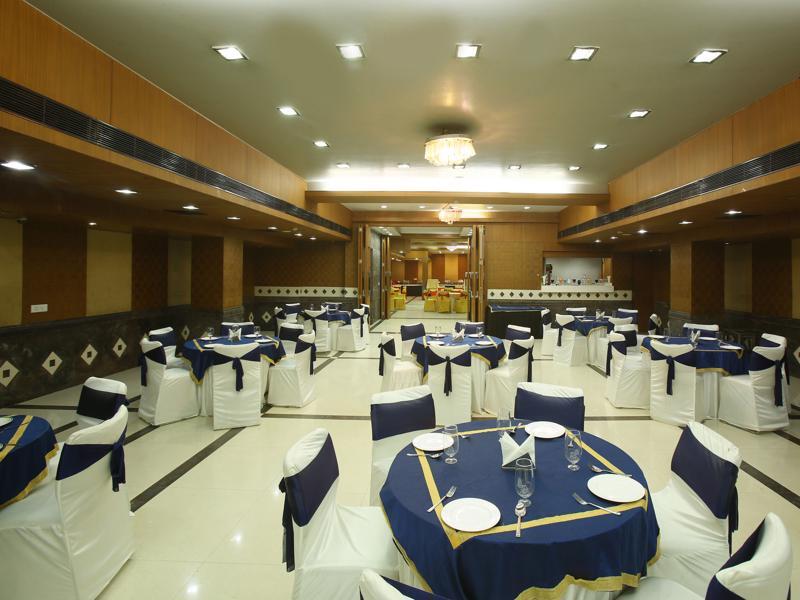 Emblem Hotel Sector 14 Gurgaon Exterior foto