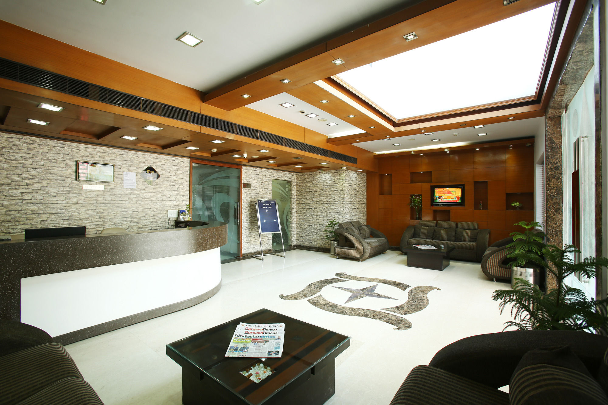 Emblem Hotel Sector 14 Gurgaon Exterior foto