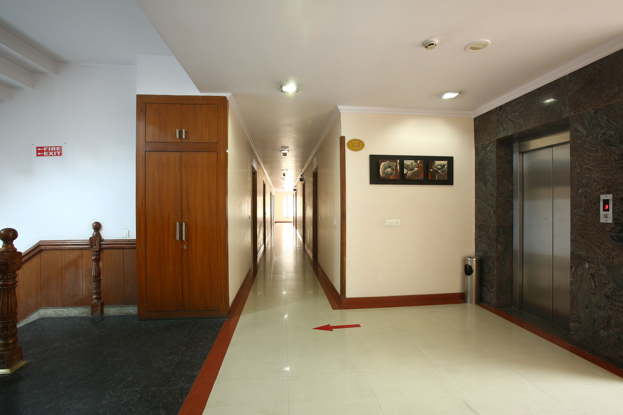 Emblem Hotel Sector 14 Gurgaon Exterior foto
