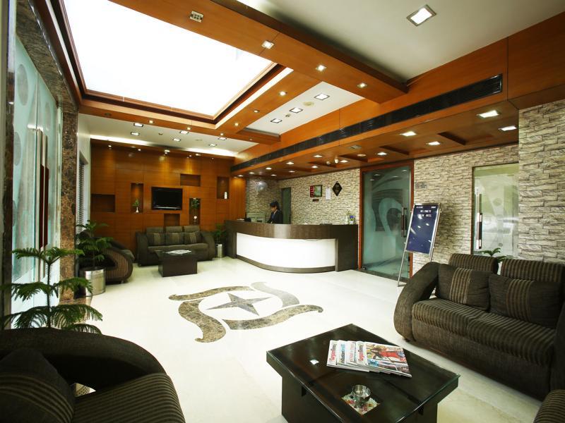 Emblem Hotel Sector 14 Gurgaon Exterior foto